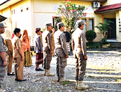 Awali Tugas Pertama, Camat Tomoni Timur Pimpin Apel Pagi