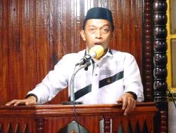 Tarawih di Betao Riase, Bupati Sidrap Bantu Rp100 Juta untuk Pembangunan Masjid