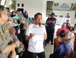Bupati Sidrap SAR Tegaskan Pembayaran Gaji Petugas Kebersihan Harus Tepat Waktu