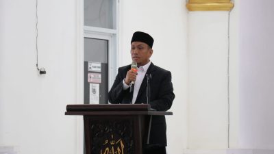 Sholat Idul Fitri di Masjid Agung Malili, Bupati Irwan Sampaikan Komitmen Kepemimpinan