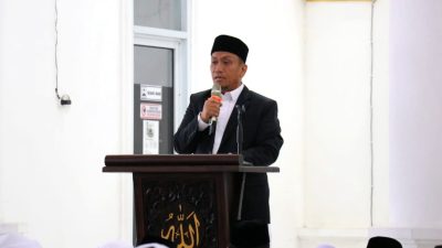 Sholat Idul Fitri di Masjid Agung Malili, Bupati Irwan Sampaikan Komitmen Kepemimpinan