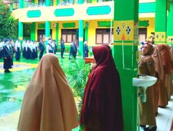 Pelantikan OSIS Baru SMPN 1 Soppeng, Kepala Sekolah Harap Dapat Membawa Perubahan Positif
