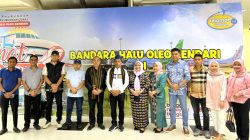 Disambut Adat Bugis, Bupati Sidrap Jalani Agenda Pemerintahan di Kendari