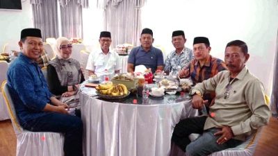 Pererat Kebersamaan Pasca Iduladha, Kepala Desa Ramai-Ramai Kunjungi Rumah Jabatan Wabup Soppeng