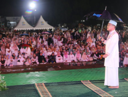 Diguyur Hujan, Ribuan Warga Tetap Padati Tabligh Akbar HUT ke-23 Luwu Timur