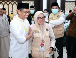 Di Balik Kepulangan Jemaah Haji Soppeng, Ada Pengabdian dr. Rahmawati Menjaga Kesehatan Jemaah