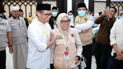 Di Balik Kepulangan Jemaah Haji Soppeng, Ada Pengabdian dr. Rahmawati Menjaga Kesehatan Jemaah