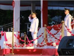 Wabup Soppeng Pimpin Upacara Penurunan Bendera HUT ke-81 RI di Lapangan Gasis