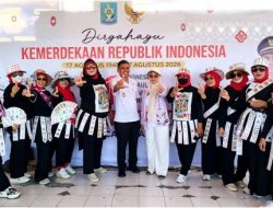 Bikin Heboh di Cangadi! Ibu-Ibu Kampung Tobone Tampil Unik dengan Kostum Kartu Remi